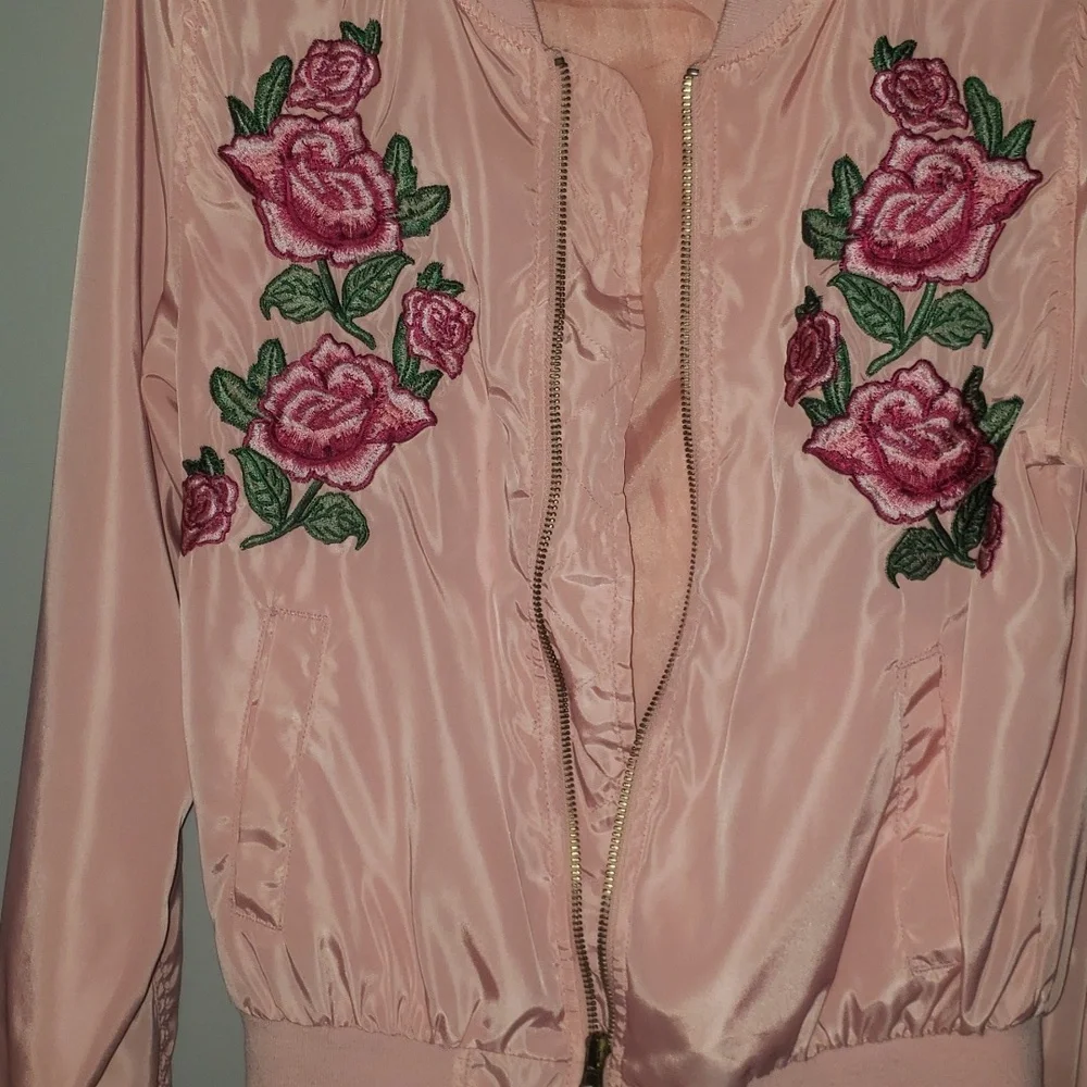 Light Pink Rose Jacket - Picture 2 of 6